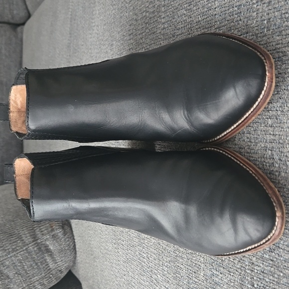Madewell Black Leather Bonham Chelsea Western Ankle Booties Size 9.5 - Picture 3 of 16